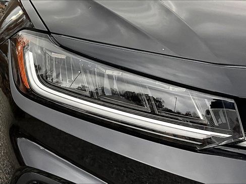 Used 2025 Volkswagen Jetta Sport image 25