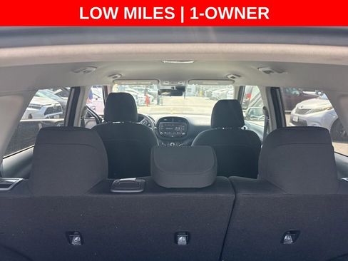 Used 2023 Kia Soul LX w/ LX Technology Package FWD image 16