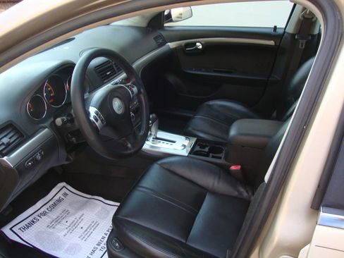 Used 2008 Saturn Aura XR w/ Premium Trim Package image 4