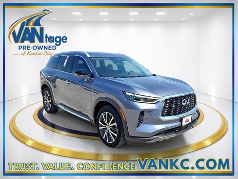 Used 2024 INFINITI QX60 Sensory AWD/4WD image 3
