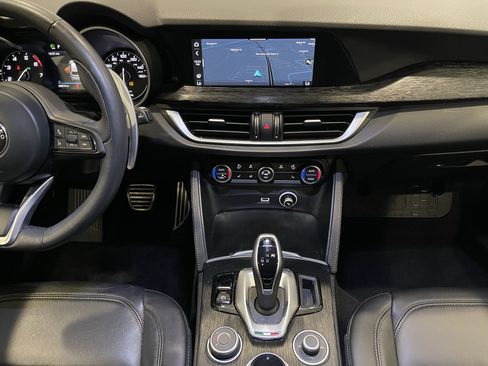 Used 2023 Alfa Romeo Stelvio Sprint AWD/4WD image 17