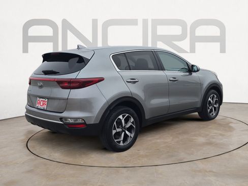 Used 2020 Kia Sportage LX image 9