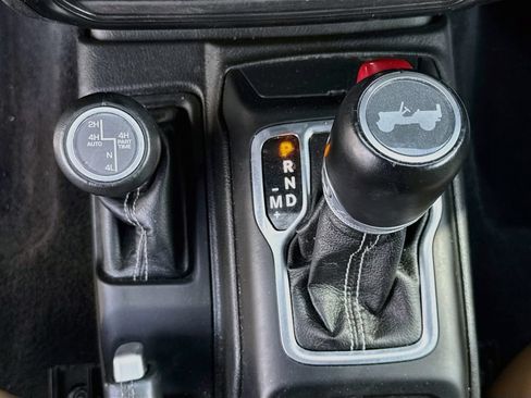 Certified 2023 Jeep Wrangler Unlimited Sahara w/ Cold Weather Group AWD/4WD image 18