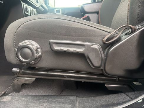 Used 2021 Jeep Gladiator Mojave image 16