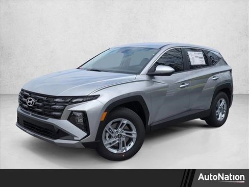 New 2026 Hyundai Tucson SE FWD image 1