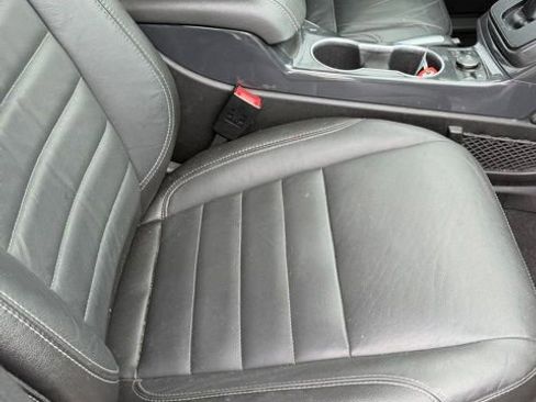 Used 2015 Ford Escape Titanium w/ Equipment Group 301A FWD image 8