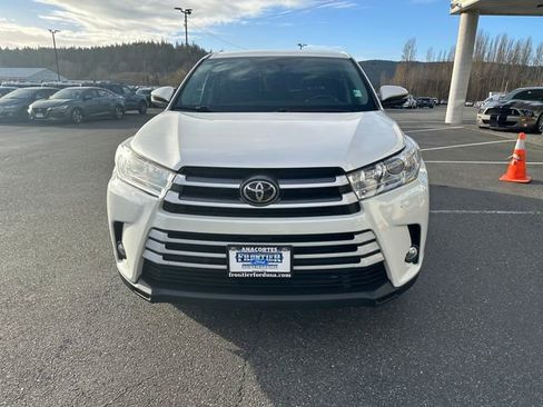 Used 2018 Toyota Highlander Plus w/ Protection Package #3 image 8