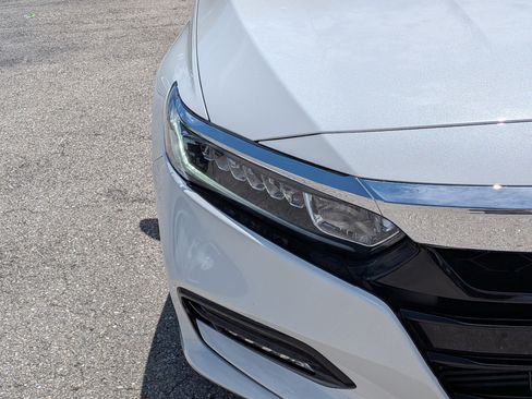 Used 2020 Honda Accord EX-L image 10