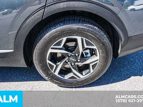 Used 2025 Kia Sportage LX FWD image 16