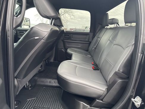 Used 2025 RAM 2500 Tradesman w/ Chrome Appearance Group image 35