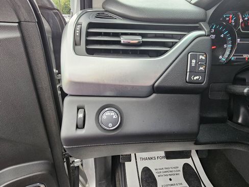 Used 2016 Chevrolet Tahoe LT RWD image 8