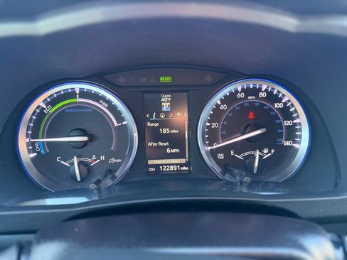 Used 2016 Toyota Highlander Limited image 39