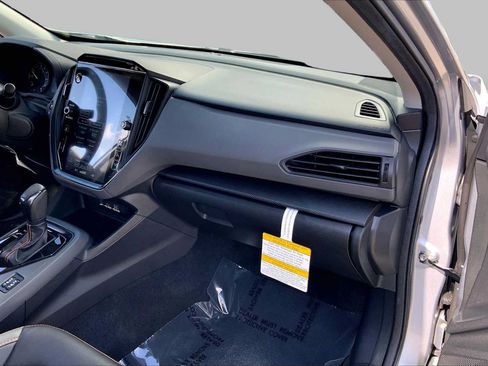 Used 2025 Subaru Crosstrek 2.5i Limited AWD/4WD image 18
