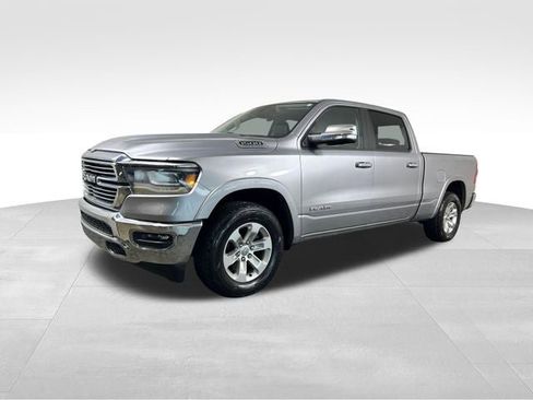 Used 2022 RAM 1500 Laramie AWD/4WD image 2
