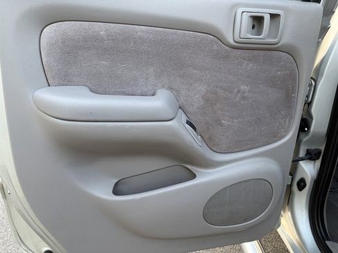 Used 2003 Toyota Tacoma PreRunner RWD image 24