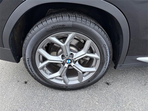 Used 2024 BMW X3 xDrive30i w/ Premium Package image 17