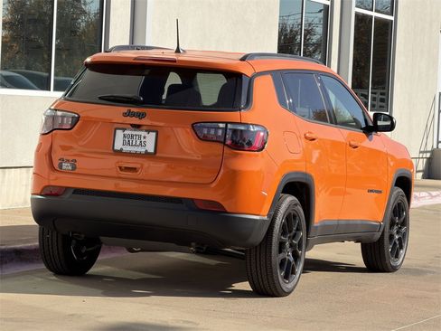 New 2026 Jeep Compass Latitude image 5
