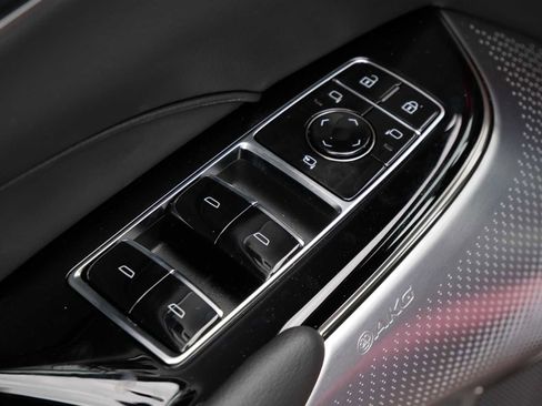 Used 2026 Cadillac Lyriq Premium Luxury w/ LPO, Floor Liner Package AWD/4WD image 18