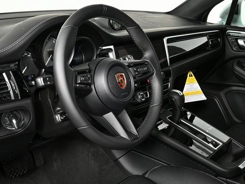 New 2026 Porsche Macan S image 6