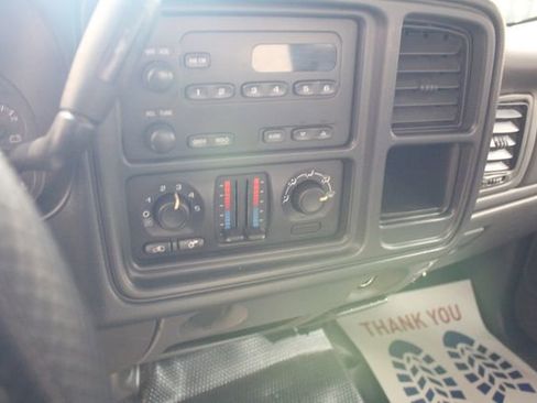 Used 2005 Chevrolet Silverado 2500 W/T w/ Skid Plate Package image 17