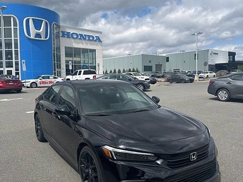 Used 2023 Honda Civic Sport image 18