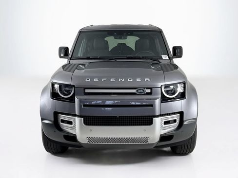 Used 2023 Land Rover Defender 110 AWD/4WD image 8