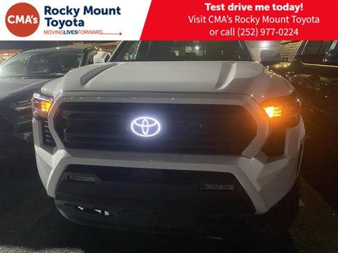 New 2026 Toyota Tacoma SR5 AWD/4WD image 12