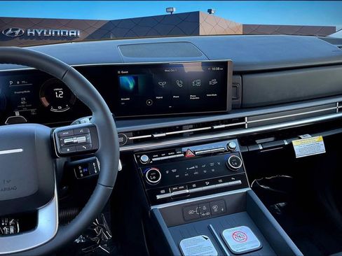 Used 2026 Hyundai Santa Fe SEL image 7