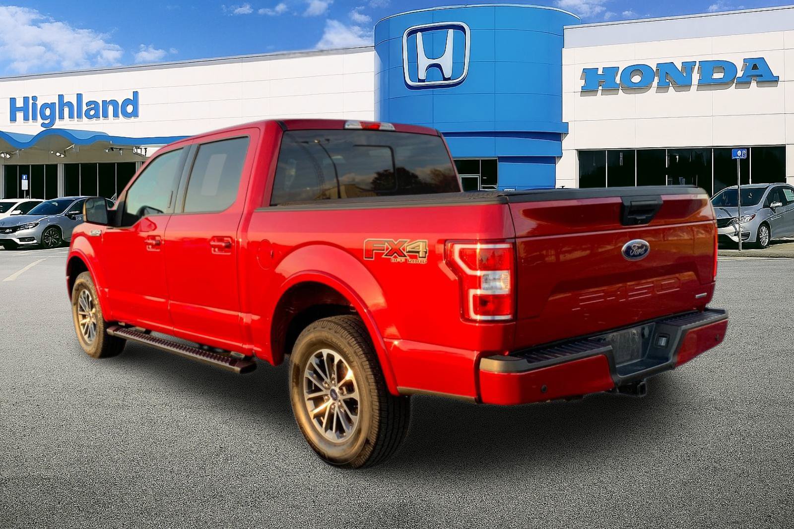 Used 2020 Ford F150 XLT w/ Equipment Group 302A Luxury AWD/4WD image 3