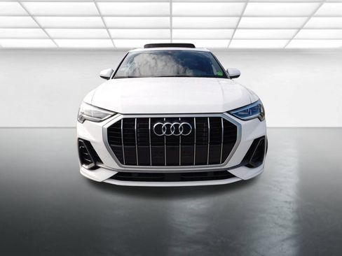 Used 2023 Audi Q3 2.0T Premium image 3