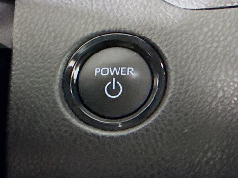 Used 2025 Toyota Camry LE image 21