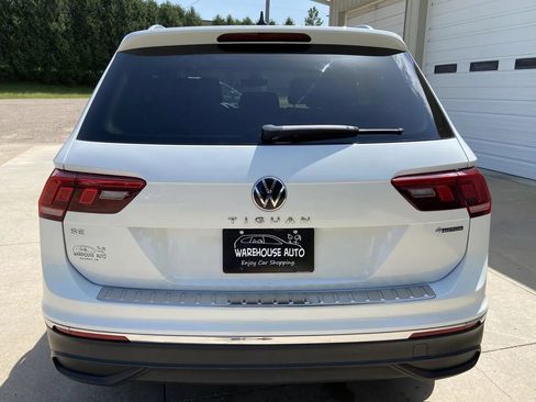 Used 2023 Volkswagen Tiguan SE w/ Panoramic Sunroof Package AWD/4WD image 6