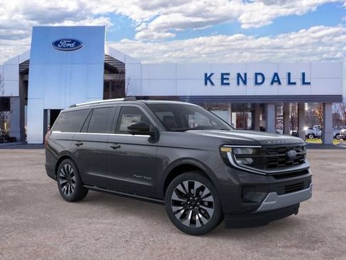 Used 2026 Ford Expedition Platinum w/ Driver's Package AWD/4WD image 7