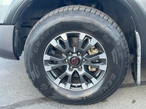 Used 2023 Nissan Titan PRO-4X w/ Pro-4x Convenience Package AWD/4WD image 12