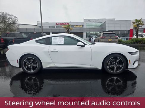 Used 2024 Ford Mustang Coupe RWD image 7