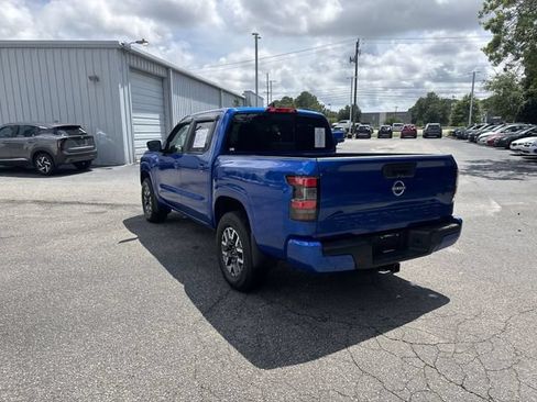 Used 2025 Nissan Frontier SL AWD/4WD image 7