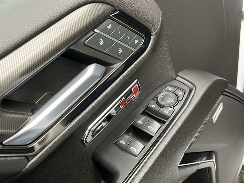 Certified 2023 GMC Sierra 1500 AT4 w/ AT4 Preferred Package image 9