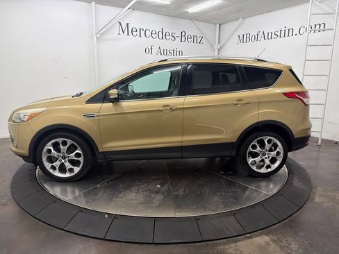 Used 2014 Ford Escape Titanium w/ Equipment Group 401A FWD image 4