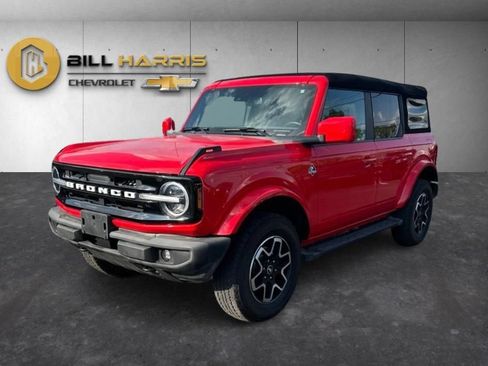 Used 2023 Ford Bronco Outer Banks AWD/4WD image 1