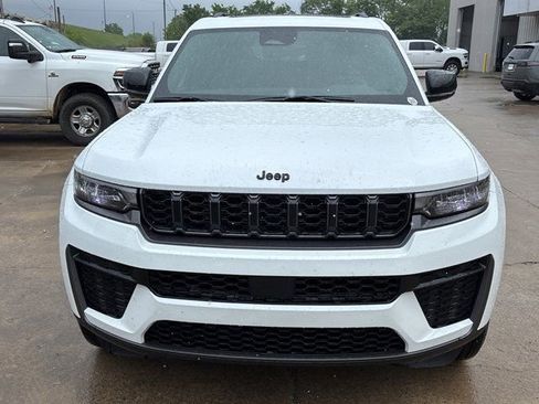 New 2026 Jeep Grand Cherokee L 4WD image 10