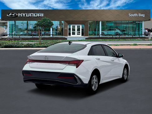 New 2026 Hyundai Elantra SE w/ Cargo Package image 7
