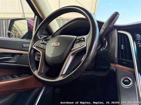 Used 2019 Cadillac Escalade Luxury image 36