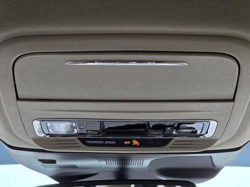 Used 2022 Lincoln Corsair AWD w/ Equipment Group 101A image 39