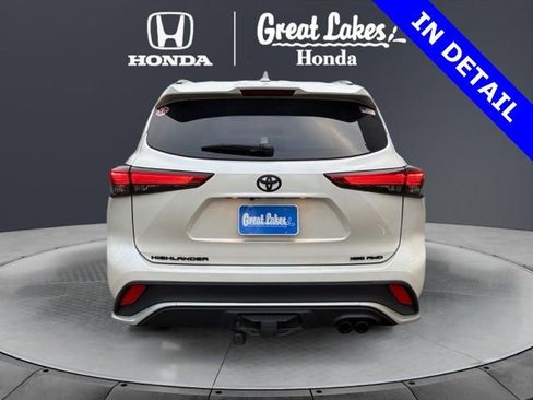 Used 2021 Toyota Highlander XSE AWD/4WD image 5