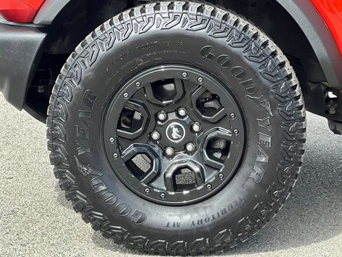 Used 2022 Ford Bronco Wildtrak AWD/4WD image 32