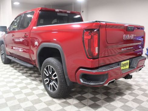 Used 2024 GMC Sierra 1500 AT4 w/ Technology Package image 9