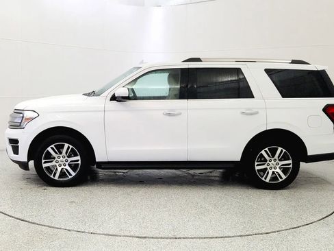 Used 2024 Ford Expedition Limited image 4