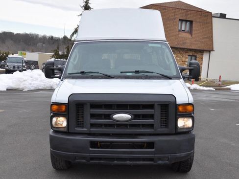 Used 2014 Ford E-250 and Econoline 250 Extended w/ Power Group image 5