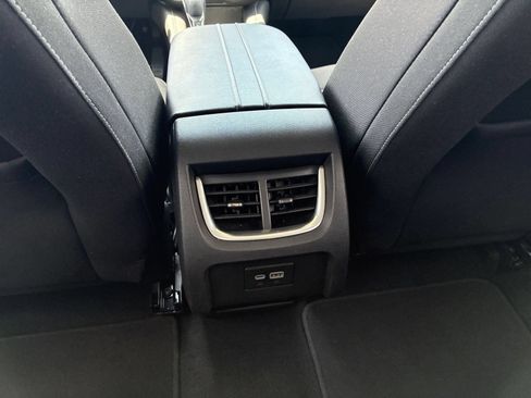 Used 2025 Chevrolet Blazer LT FWD image 19