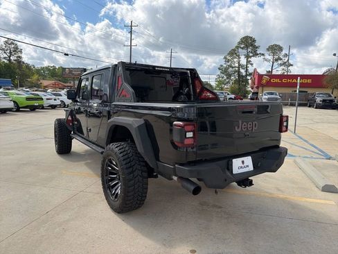 Used 2020 Jeep Gladiator Rubicon AWD/4WD image 11